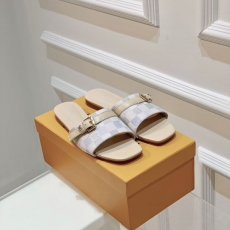 Louis Vuitton Slippers